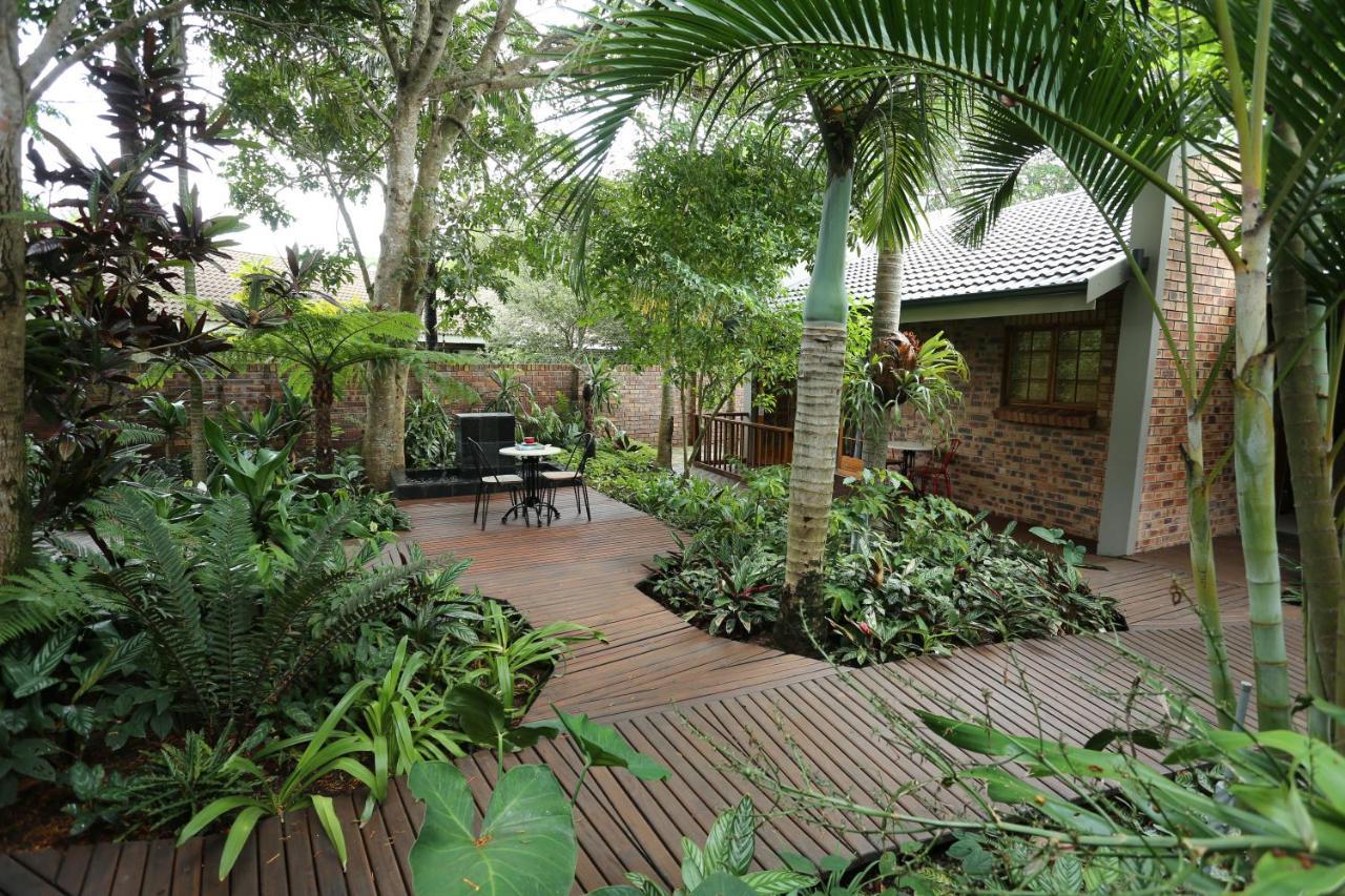 Rhino Coast Guesthouse St Lucia Exterior photo